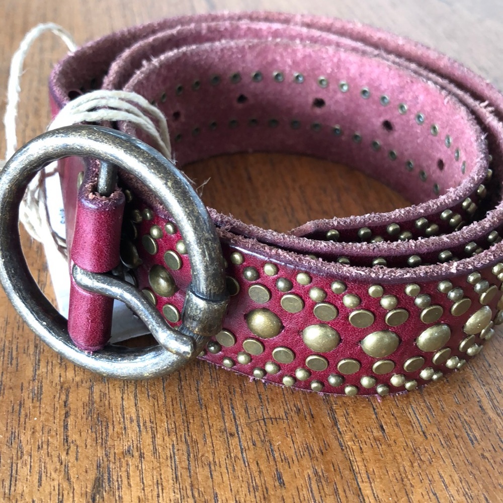 Amsterdam Heritage brass studded burgundy.